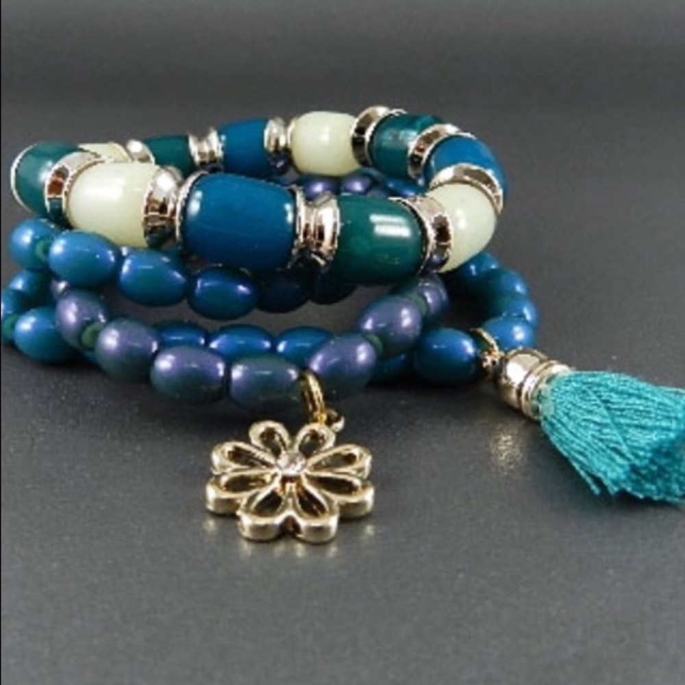 Tassel bracelet